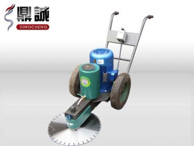 點(diǎn)擊查看詳細(xì)信息<br>標(biāo)題：手推式切樁機(jī) 閱讀次數(shù)：12498